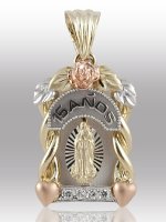 Quinceañera pendant