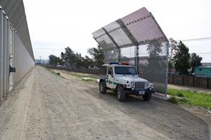 Border Patrol photo of U.S. Mexico fence