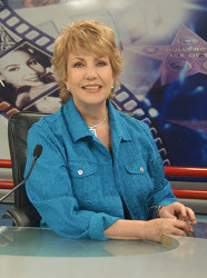 Maxine Woodside, host, Todo Para la Mujer