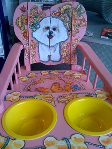 Bone Appetite Seat, a highchair for dogs