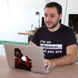 Ismael Elqudsi, CEO, SocialPubli.com